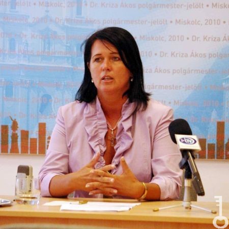 [2] Ildiko-beszel_3.jpg