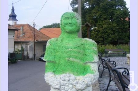 [0_960] szobor.jpg