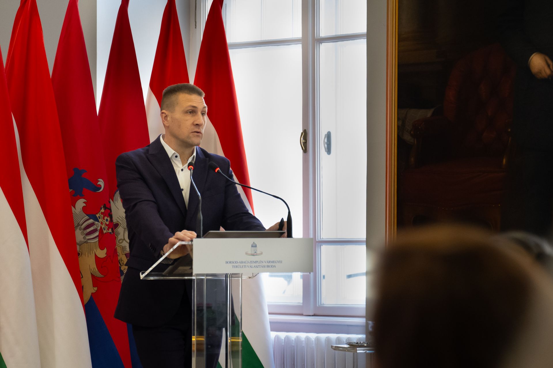 A képzés keretében dr. Nagy Attila, a Nemzeti Választási Iroda elnöke előadást tartott a választási irodák aktuális, szavazásnapi és szavazás napját követő feladatairól.