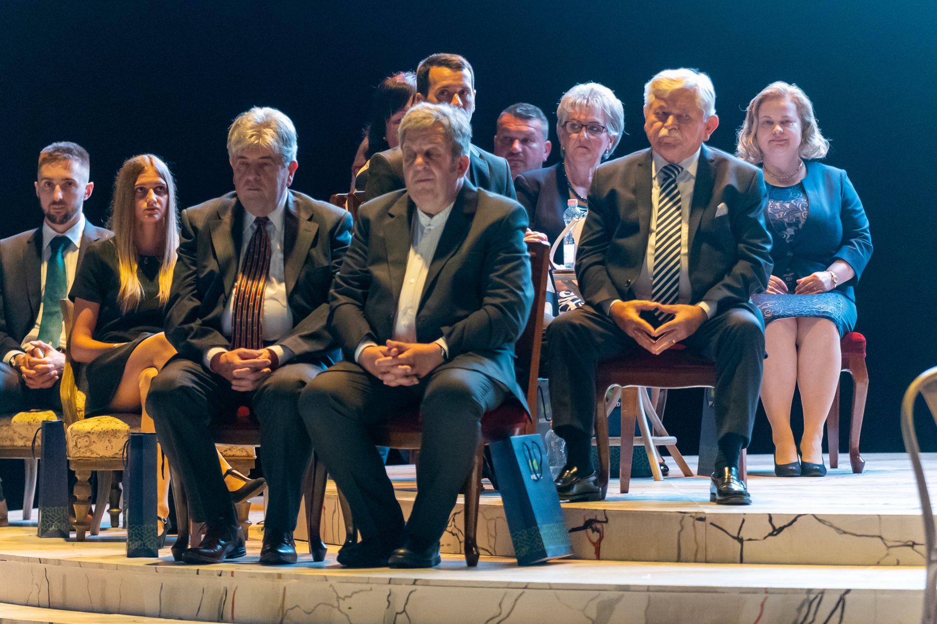 A hagyom&aacute;nyokhoz h&iacute;ven m&aacute;jus 11-&eacute;n Miskolc v&aacute;ros napj&aacute;n, a v&aacute;ros sz&uuml;let&eacute;snapj&aacute;n Miskolc Megyei Jog&uacute; V&aacute;ros &Ouml;nkorm&aacute;nyzata kit&uuml;ntető c&iacute;meket &eacute;s d&iacute;jakat adom&aacute;nyozott a v&aacute;ros kiv&aacute;l&oacute;s&aacute;gainak &uuml;nnepi k&ouml;zgyűl&eacute;s keret&eacute;ben, a Miskolci Nemzeti Sz&iacute;nh&aacute;zban.